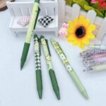 Set of 4 Green/White Flowers Pattern -Gel Pen